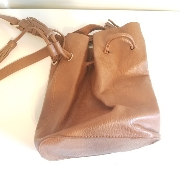 Faux Leather Camel Tan Bucket Cross Body Bag NEW - Picture 3 of 4